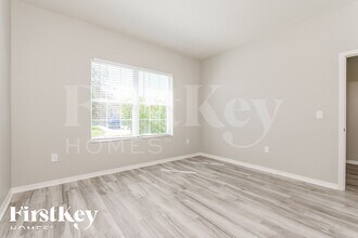 533 Interlock St in Lake Alfred, FL - Foto de edificio - Building Photo