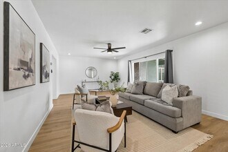 1731 E Verde Ln in Phoenix, AZ - Building Photo - Building Photo