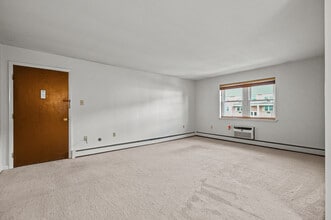 Grampian in Williamsport, PA - Building Photo - Interior Photo