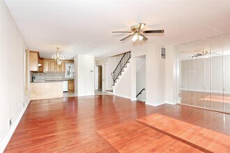 4 Heritage Dr in New City, NY - Building Photo - Building Photo