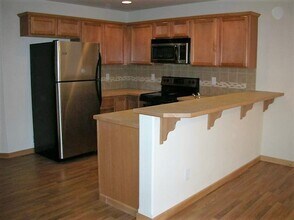 316 E Elcliff Rd in Spokane, WA - Building Photo - Building Photo