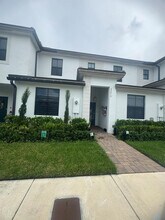 23513 SW 127th Pl in Homestead, FL - Building Photo - Building Photo