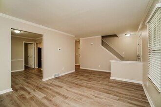 381 Stone Mill Rd in Pickerington, OH - Building Photo - Building Photo