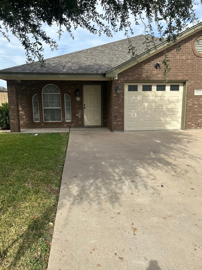 2207 Bachelor Button Blvd