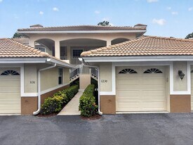 8175 Celeste Dr in Naples, FL - Building Photo