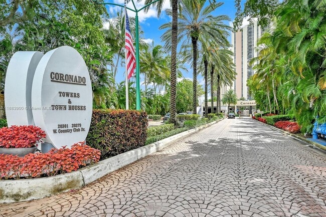 20335 W Country Club Dr in Aventura, FL - Foto de edificio - Building Photo