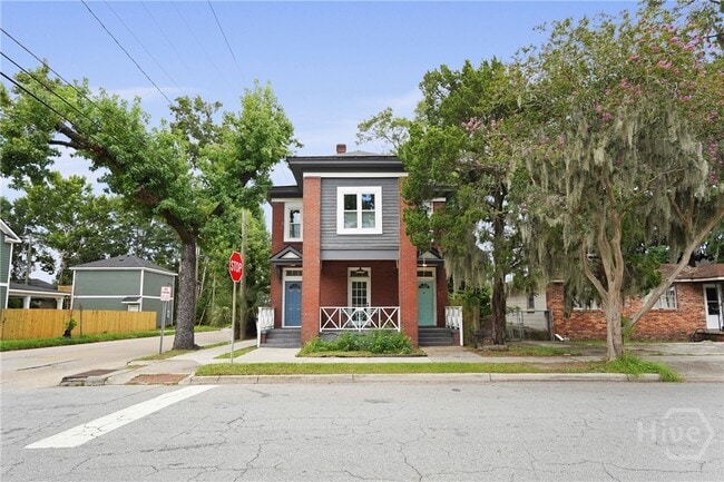 902 E Bolton St in Savannah, GA - Building Photo - Building Photo