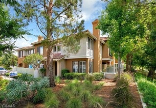 123 Valley View Terrace in Mission Viejo, CA - Building Photo - Building Photo