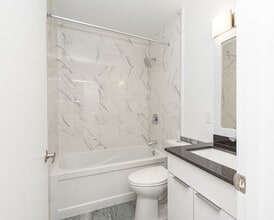 Sandison Manor in Edmonton, AB - Building Photo - Building Photo