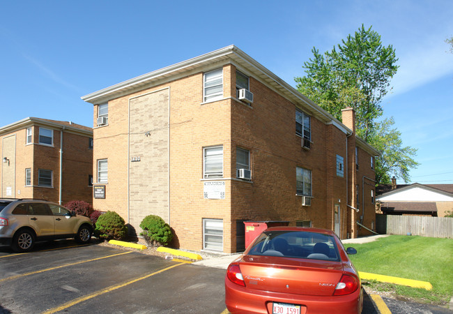 Michael-Ann Apartments in Melrose Park, IL - Building Photo - Building Photo