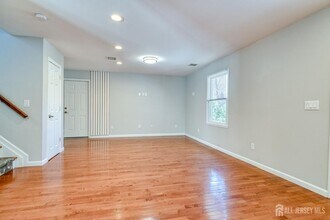 3 Green Acres Ave in East Brunswick, NJ - Building Photo - Building Photo