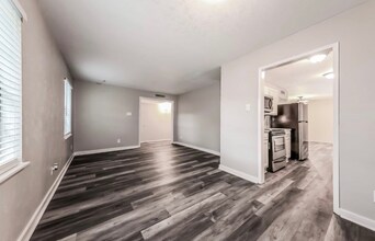 2709 Clover Valley Dr in Garland, TX - Building Photo - Building Photo