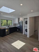 1 S 9th Ave in Los Angeles, CA - Building Photo - Building Photo