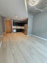 600 12th Ave S, Unit #602 in Nashville, TN - Foto de edificio - Building Photo
