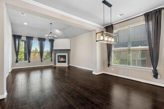 3929 Good Night Trl in Leander, TX - Foto de edificio - Building Photo