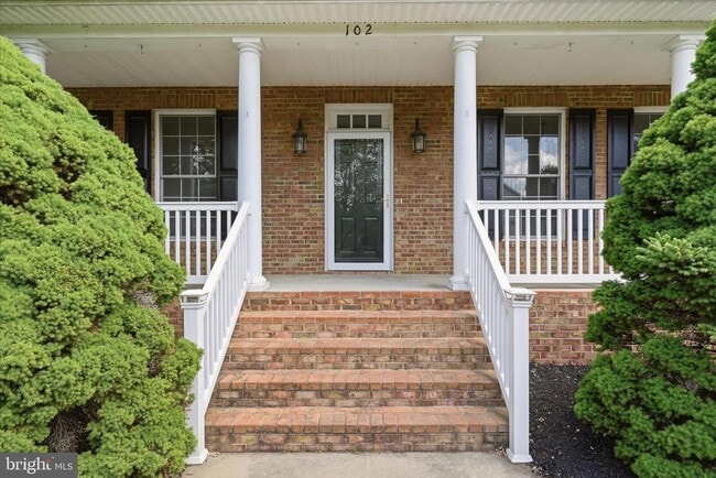 102 Bramble Ct in Winchester, VA - Building Photo - Building Photo