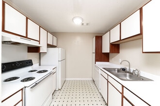 Creekside in Pulaski, TN - Building Photo - Building Photo