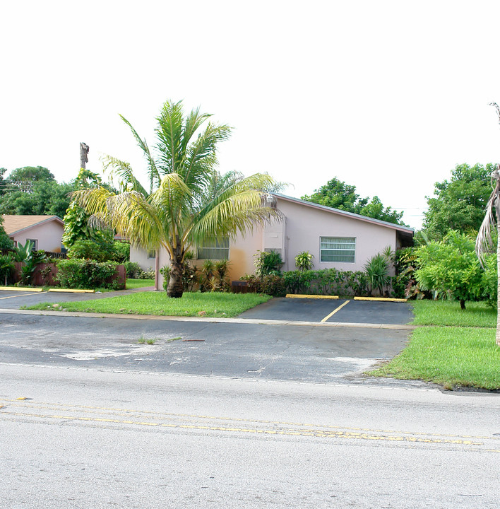 5640 NW 15th St in Fort Lauderdale, FL - Building Photo