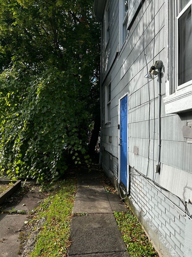 1143-1145-1145 S Plymouth Ave in Rochester, NY - Building Photo - Building Photo