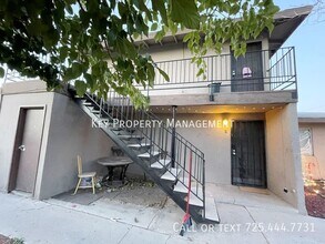 3217 Arlene Way, Unit #3 in Las Vegas, NV - Building Photo - Building Photo