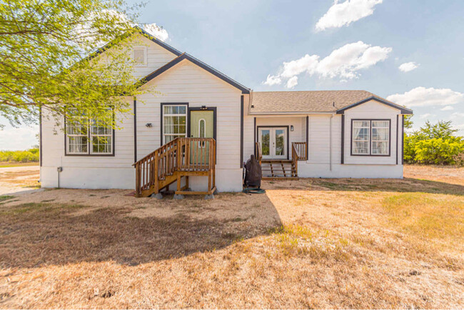 308 Castin Ln in New Braunfels, TX - Foto de edificio - Building Photo