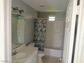 9204 Pennsylvania Ave in Bonita Springs, FL - Building Photo - Building Photo