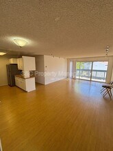 802 Camino Real in Redondo Beach, CA - Building Photo - Building Photo