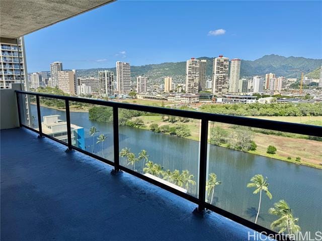 444 Nahua St in Honolulu, HI - Building Photo - Building Photo