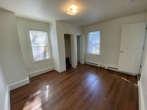 814 Ferry St, Unit 2 in Easton, PA - Building Photo - Building Photo