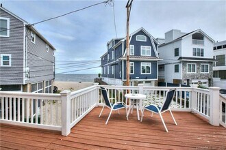 1007 Fairfield Beach Rd in Fairfield, CT - Foto de edificio - Building Photo
