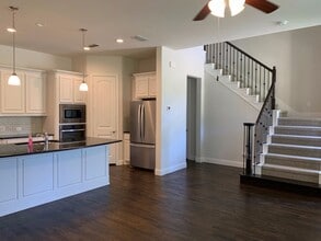 2420 Holland Grove in Flower Mound, TX - Foto de edificio - Building Photo