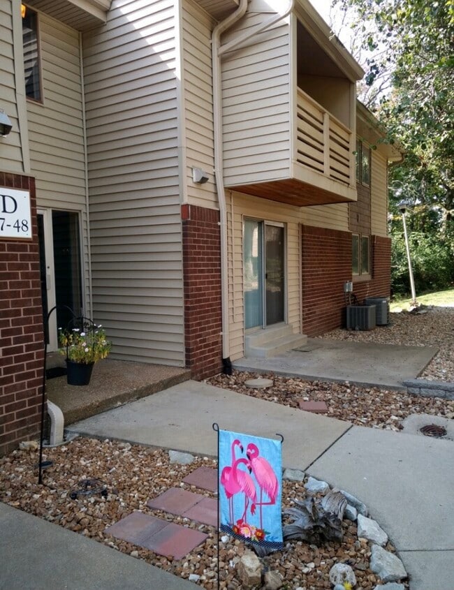 32 Woodglen Apartment, Unit B 17 in Arnold, MO - Building Photo - Building Photo