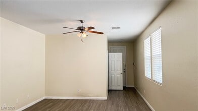 10110 Poppy Plant St in Las Vegas, NV - Building Photo - Building Photo