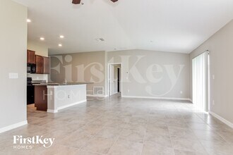 9620 Sage Creek Dr in Ruskin, FL - Foto de edificio - Building Photo