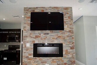 601 NW 97th St in Miami, FL - Building Photo - Building Photo