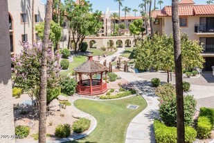 10330 W Thunderbird Blvd in Sun City, AZ - Building Photo