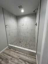 1226 Circle Dr in Halethorpe, MD - Foto de edificio - Building Photo