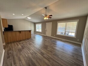 310 N Varnell Rd in Tunnel Hill, GA - Building Photo - Building Photo