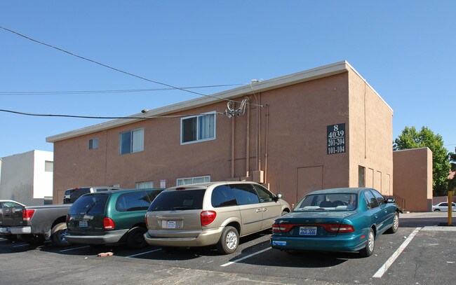 4055 Tara Ave in Las Vegas, NV - Building Photo - Building Photo