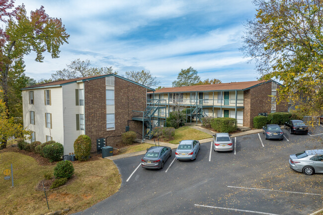 Carolisa in Birmingham, AL - Foto de edificio - Building Photo