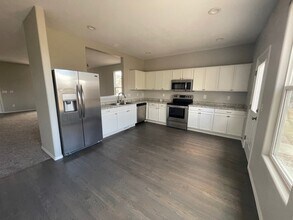 10520 Wells Pt in Fountain, CO - Foto de edificio - Building Photo