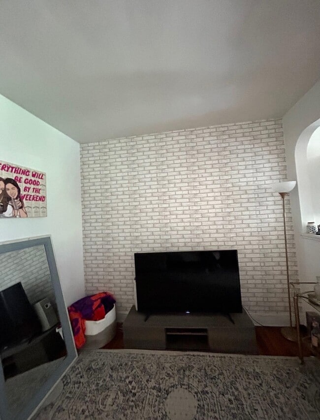 property at 119 Willow Ave