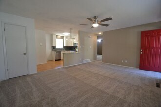 1002 N Walnut St in Colorado Springs, CO - Building Photo - Building Photo