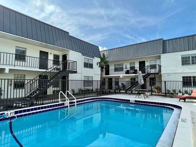 property at 3620 S MacDill Ave