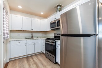 3481 Idlewild Way in San Diego, CA - Building Photo - Building Photo