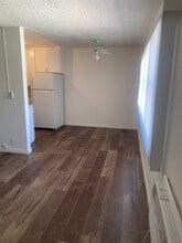 4934 Woodman Ave, Unit Unit 6 in Sherman Oaks, CA - Building Photo - Building Photo