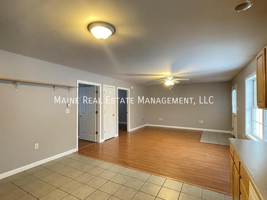 41 Vafiades Ave in Hermon, ME - Building Photo