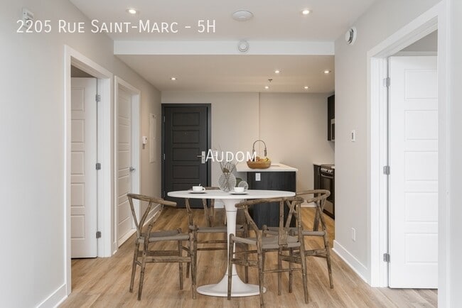2205 Rue St Marc in Montréal, QC - Building Photo - Building Photo