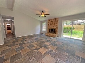 3122 Glade Springs Dr in Houston, TX - Building Photo - Building Photo