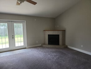 33 Evans Ave in Crawfordville, FL - Building Photo - Building Photo